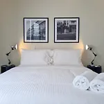 Designer 2Br With Pool In Casco Antiguo