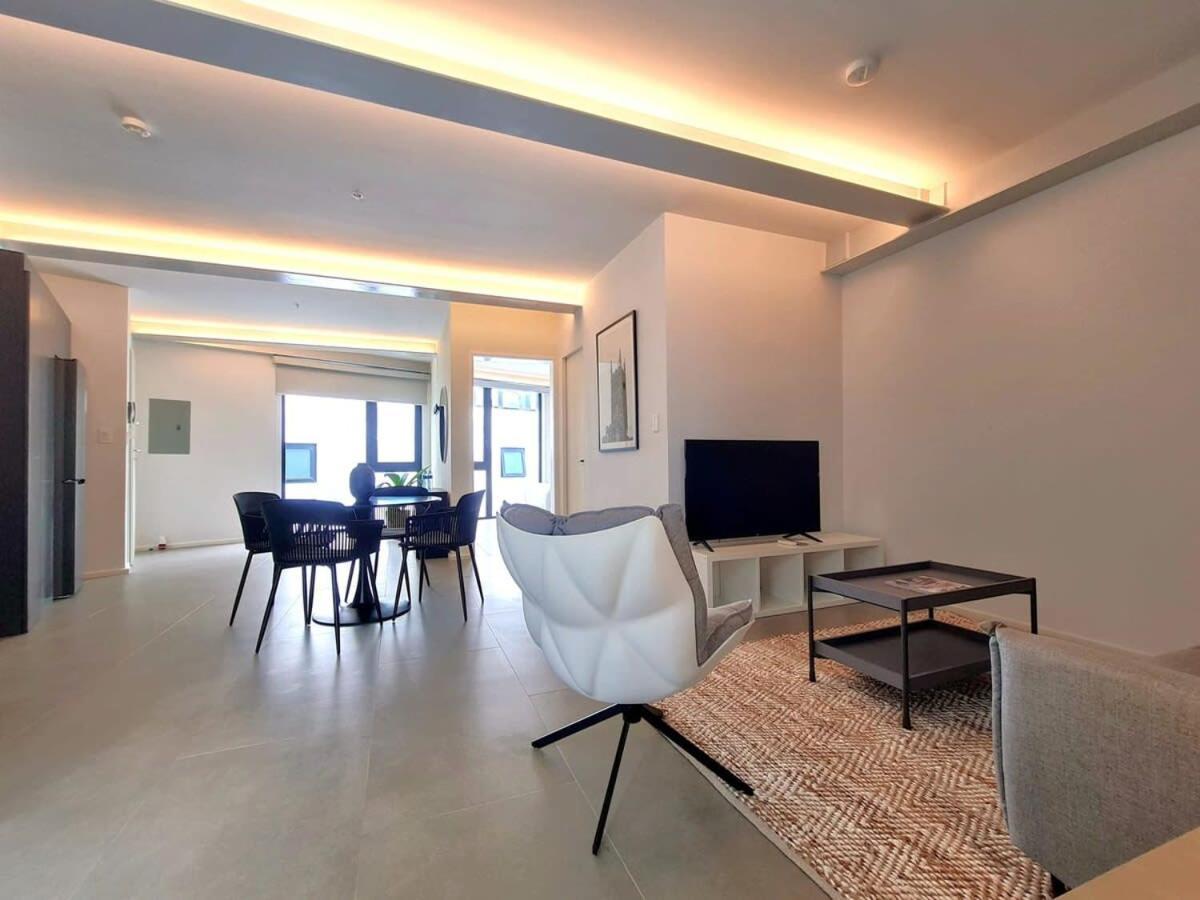 Designer 2br With Pool In Casco Antiguo