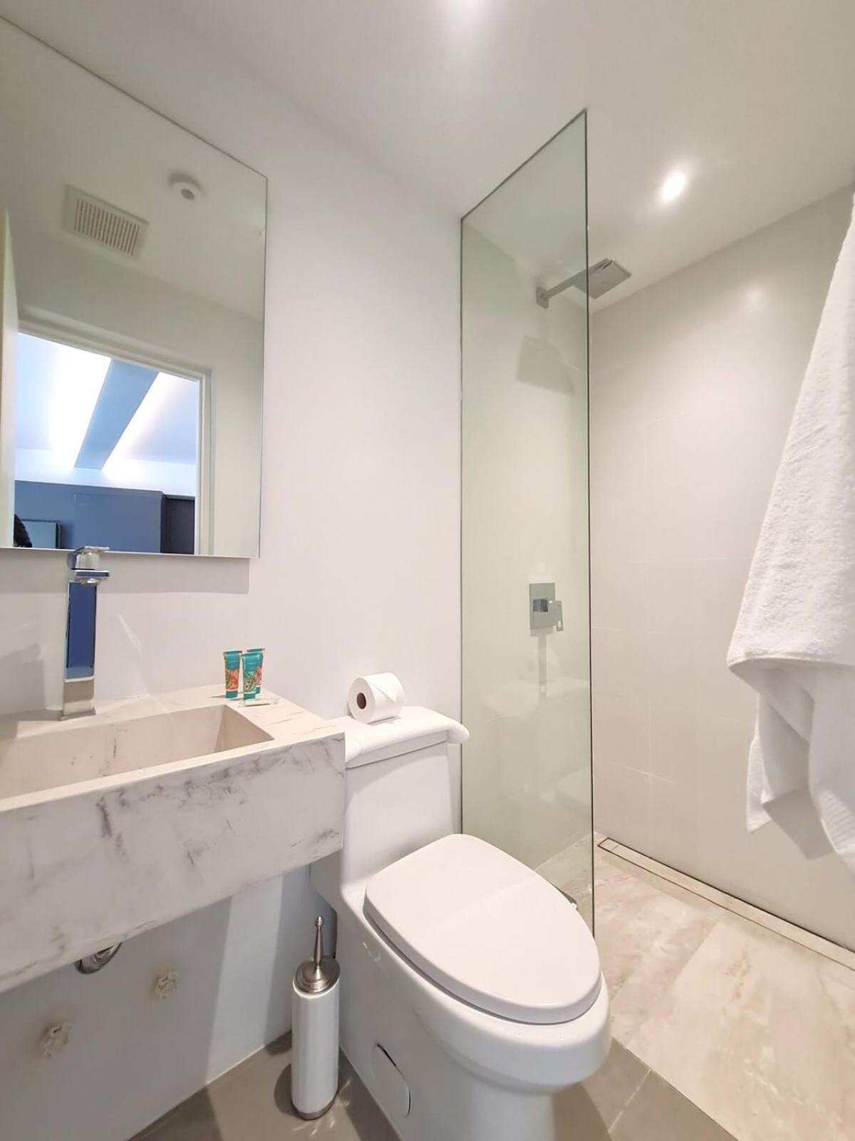 Designer 2br With Pool In Casco Antiguo